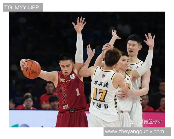 8月15日辽宁队与广东队激战正酣谁将赢得这场篮球巅峰对决
