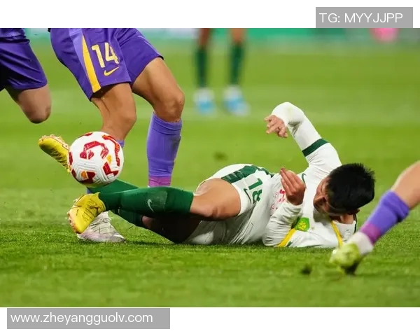 延边富德迎战天津泰达争夺中超联赛关键三分的激烈对决