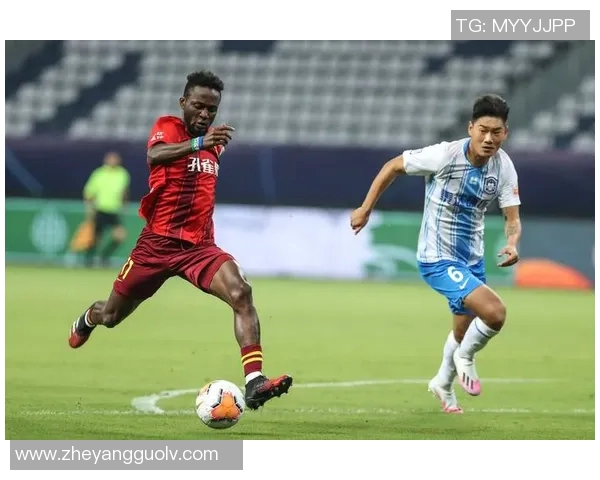 华夏幸福与天津泰达激战正酣谁能在赛场上笑到最后